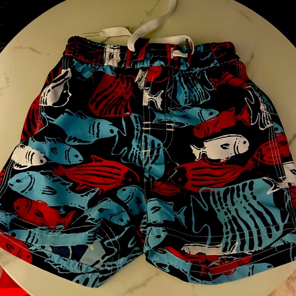 Swimsuit Shorts Boys Size 12 Months With Fish Red Swimwear Used Oshkosh - Picture 1 of 3